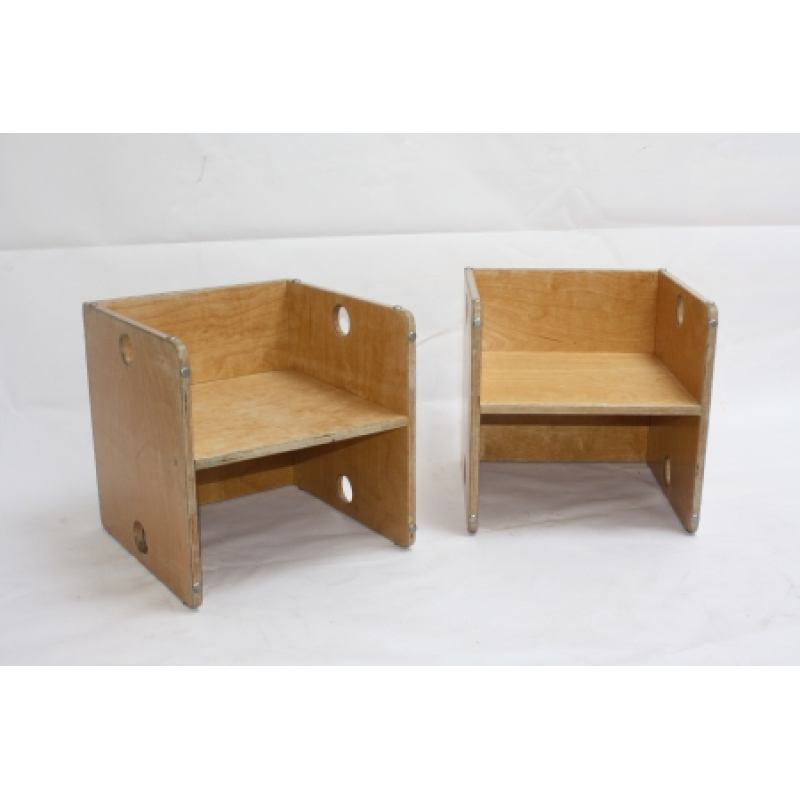 Vintage design kubusstoeltje van Van Dijk Toys